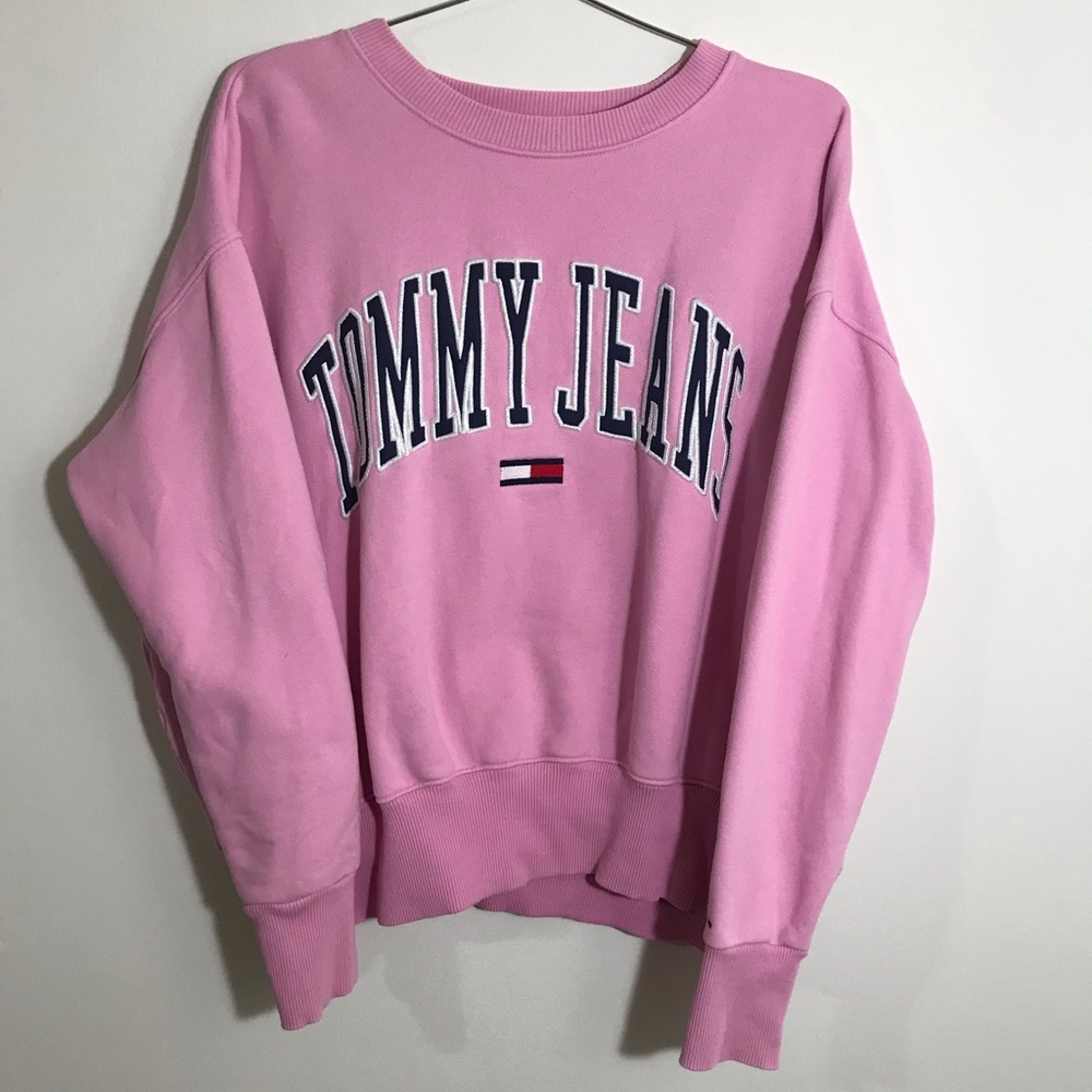 Tommy Hilfiger pink sweatshirt 🤘🏻